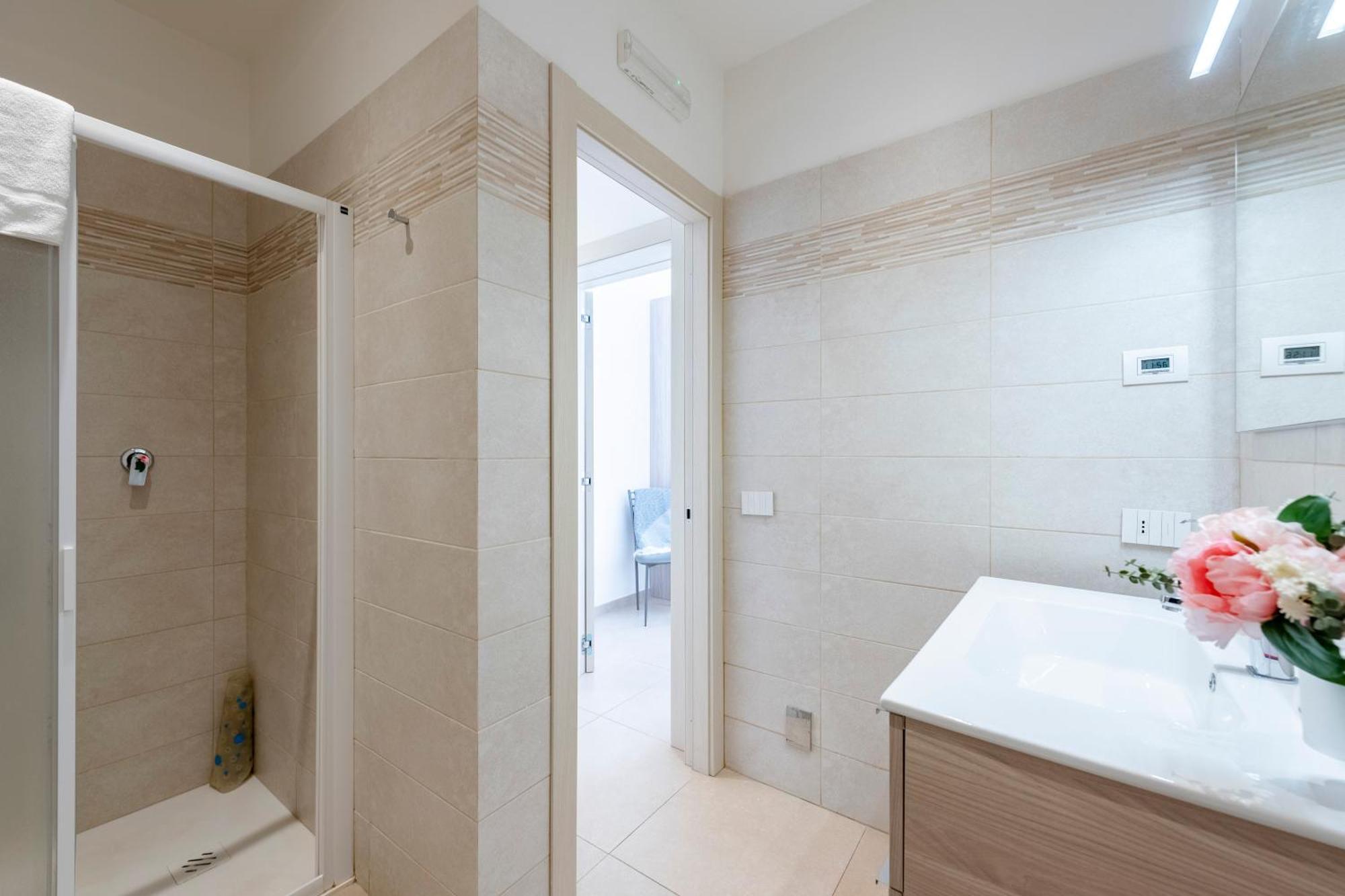 La Suite 2 Ondina Viareggio 200M From Sea - Happy Rentals Ngoại thất bức ảnh