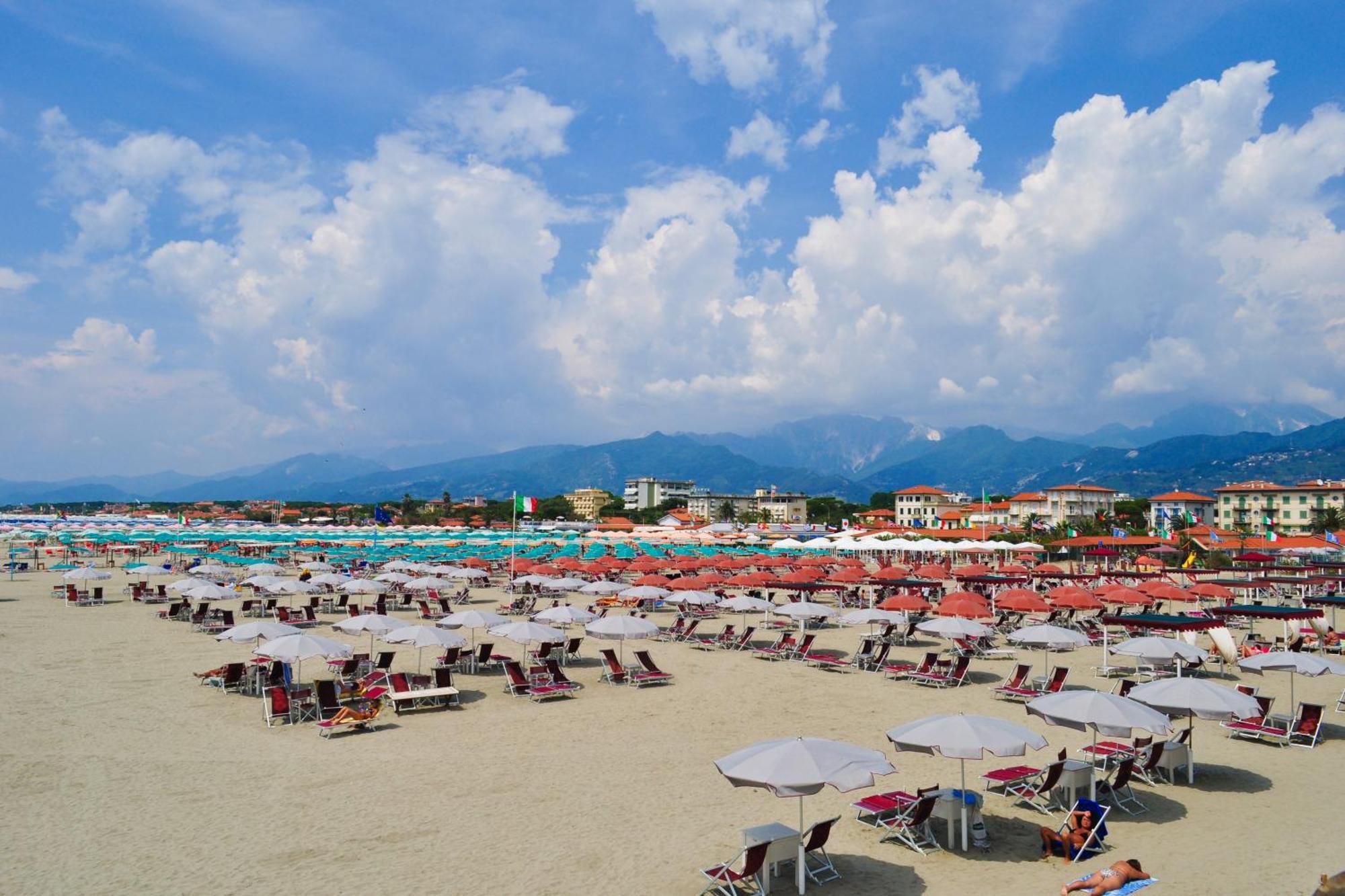 La Suite 2 Ondina Viareggio 200M From Sea - Happy Rentals Ngoại thất bức ảnh