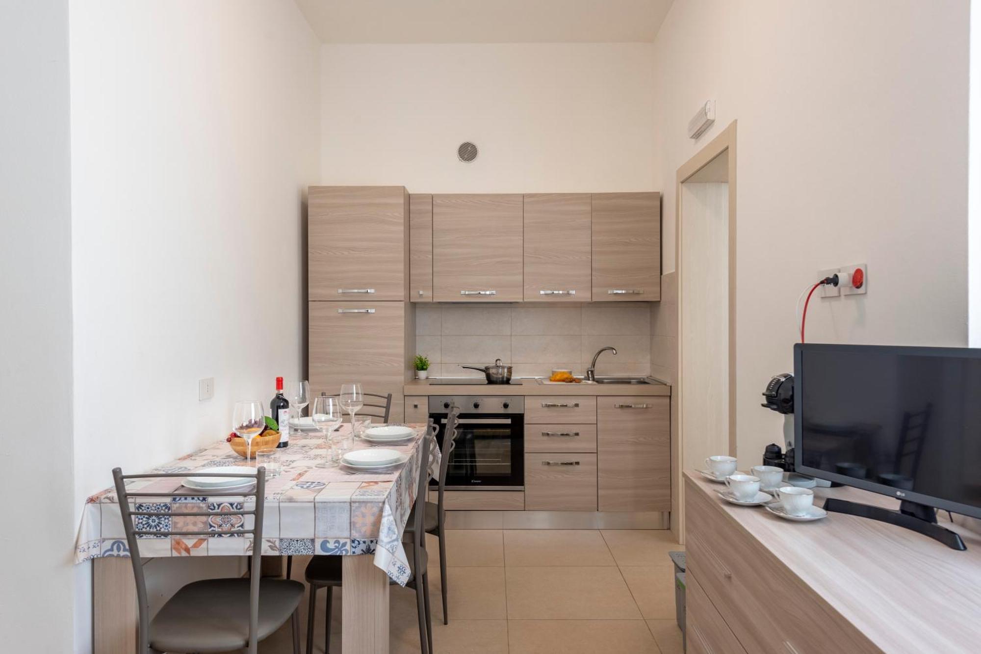 La Suite 2 Ondina Viareggio 200M From Sea - Happy Rentals Ngoại thất bức ảnh