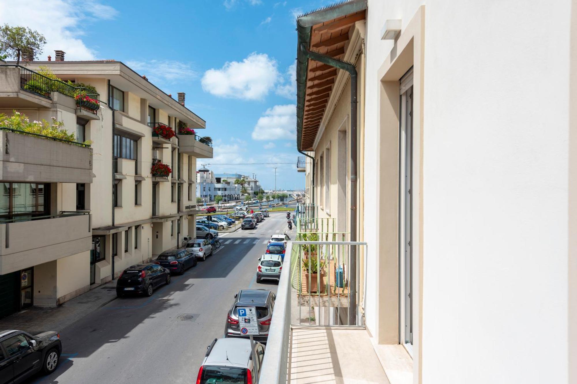 La Suite 2 Ondina Viareggio 200M From Sea - Happy Rentals Ngoại thất bức ảnh