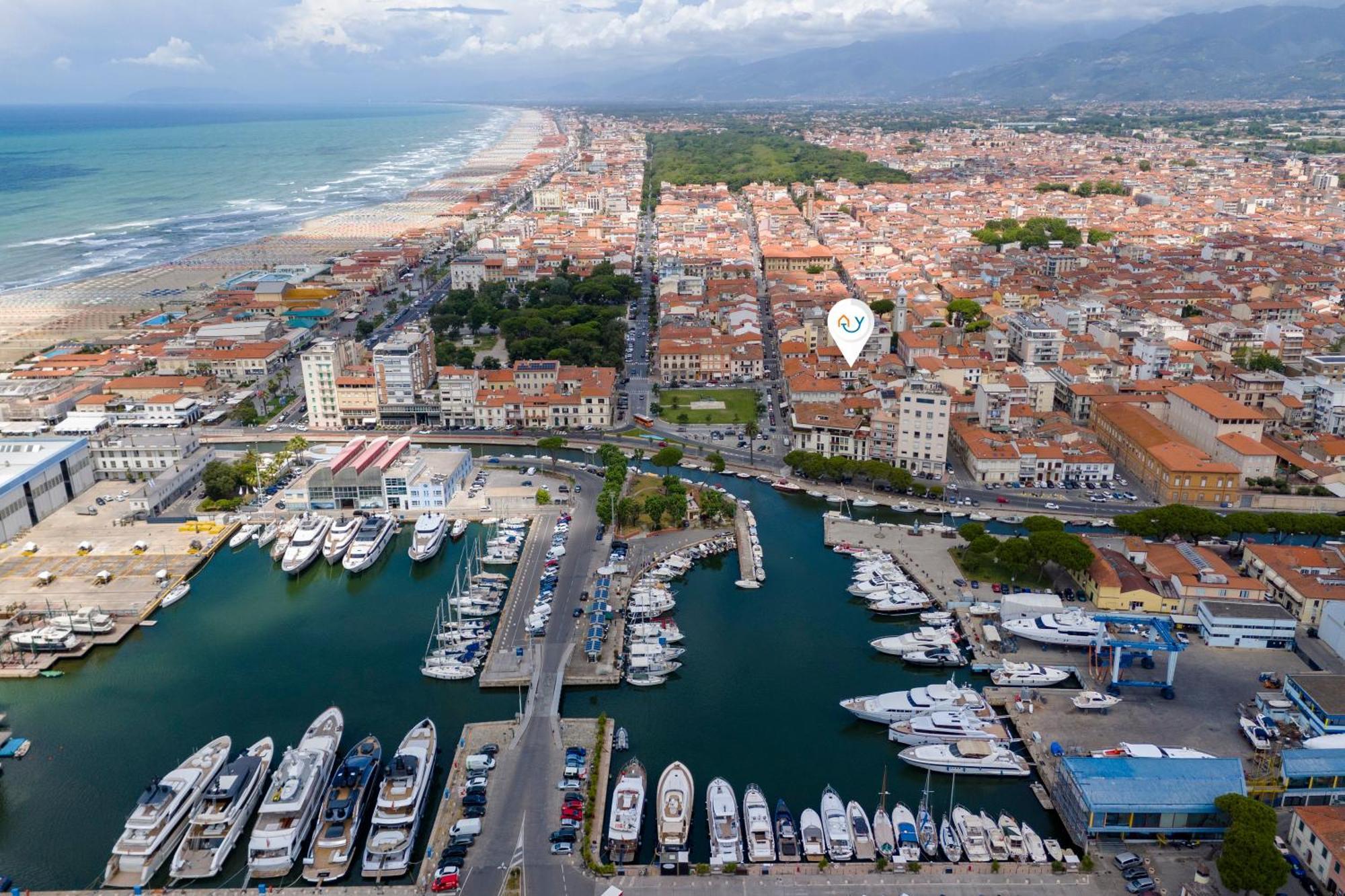 La Suite 2 Ondina Viareggio 200M From Sea - Happy Rentals Ngoại thất bức ảnh